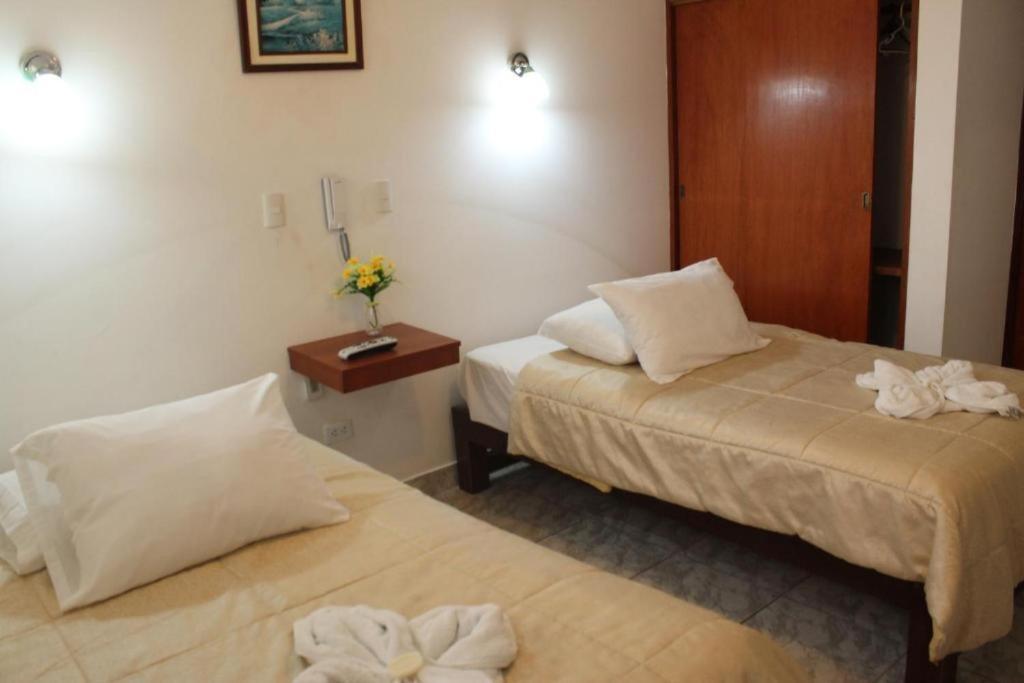 Hotel Mar Azul à Paracas Extérieur photo
